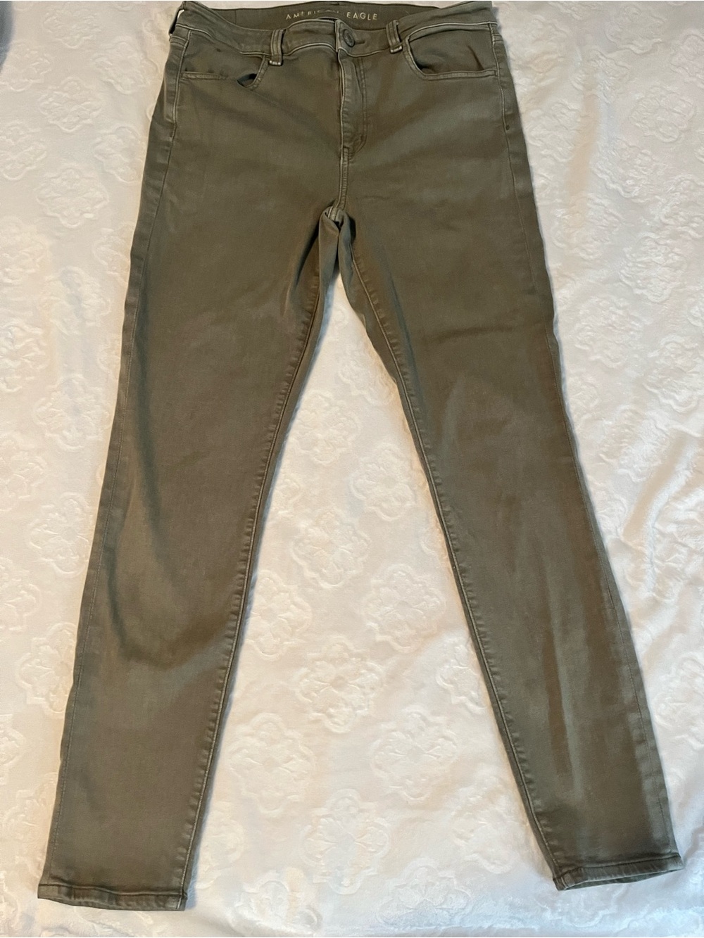 American Eagle Outfitters Olive Green Women’s Skinny Jeans sz 12